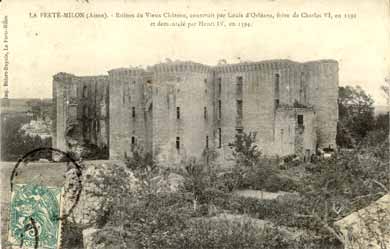 Ruines du Vieux Château à La Ferté-Milon / Aisne - Collection privée Ruines du Vieux Château à La Ferté-Milon / Aisne - Collection privée